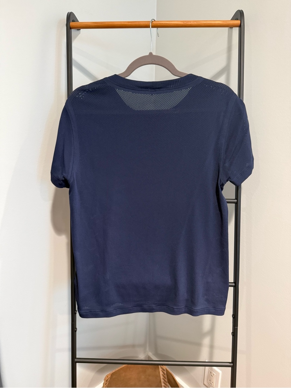 Wilson Navy Short Sleeve Tennis Performance Tee - Picture 2 of 3